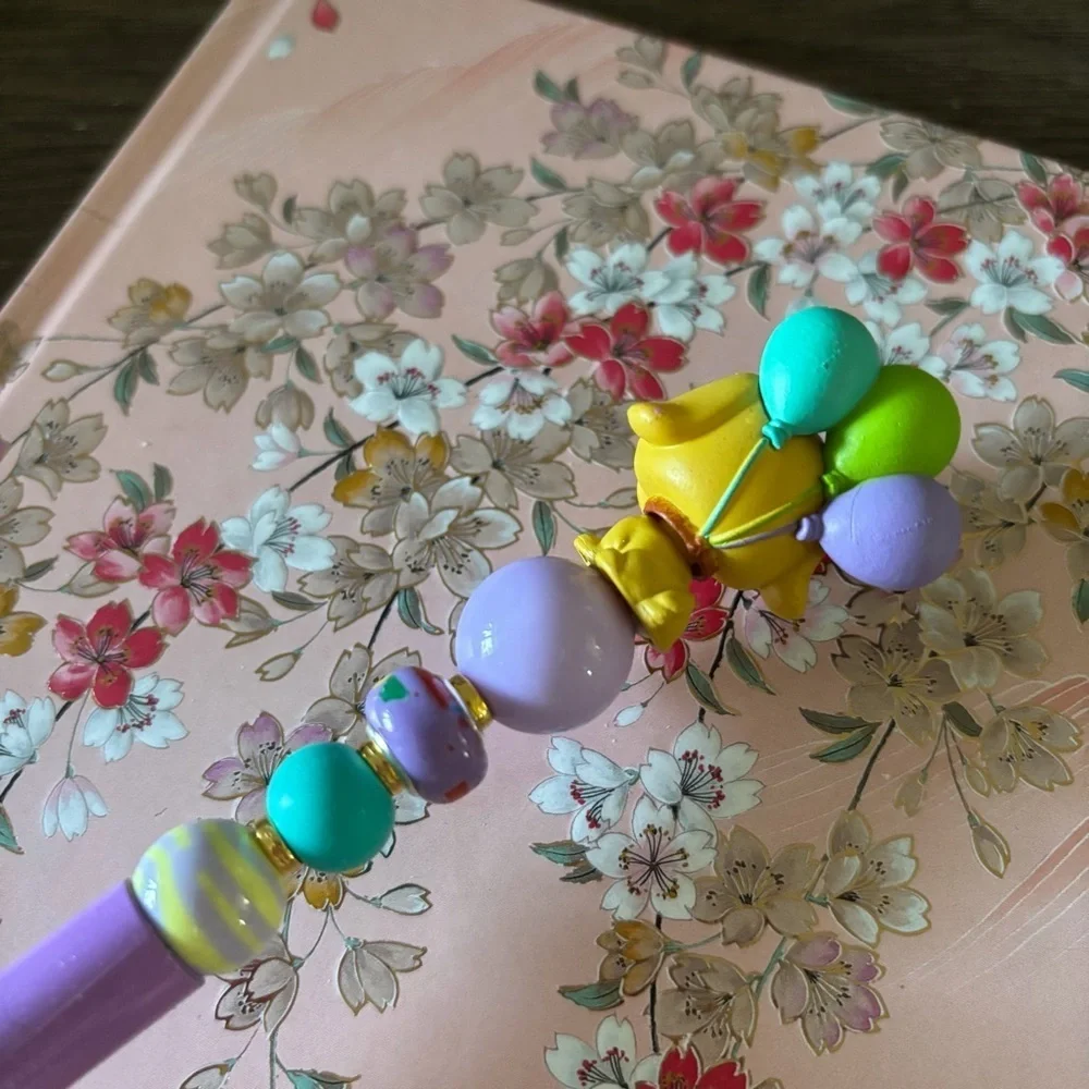 Disney Doorables: Up: Dug with Balloons handmade beaded pen